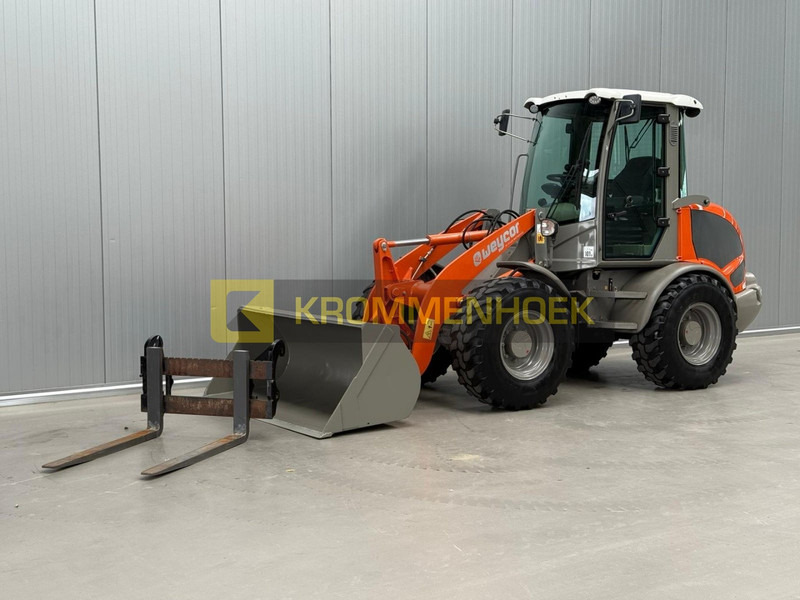 Weycor 65 E Speeder 40 km/h - Utovarivač na kotačima: slika Weycor 65 E Speeder 40 km/h - Utovarivač na kotačima Weycor 65 E Speeder 40 km/h - Utovarivač na kotačima: slika Weycor 65 E Speeder 40 km/h - Utovarivač na kotačima