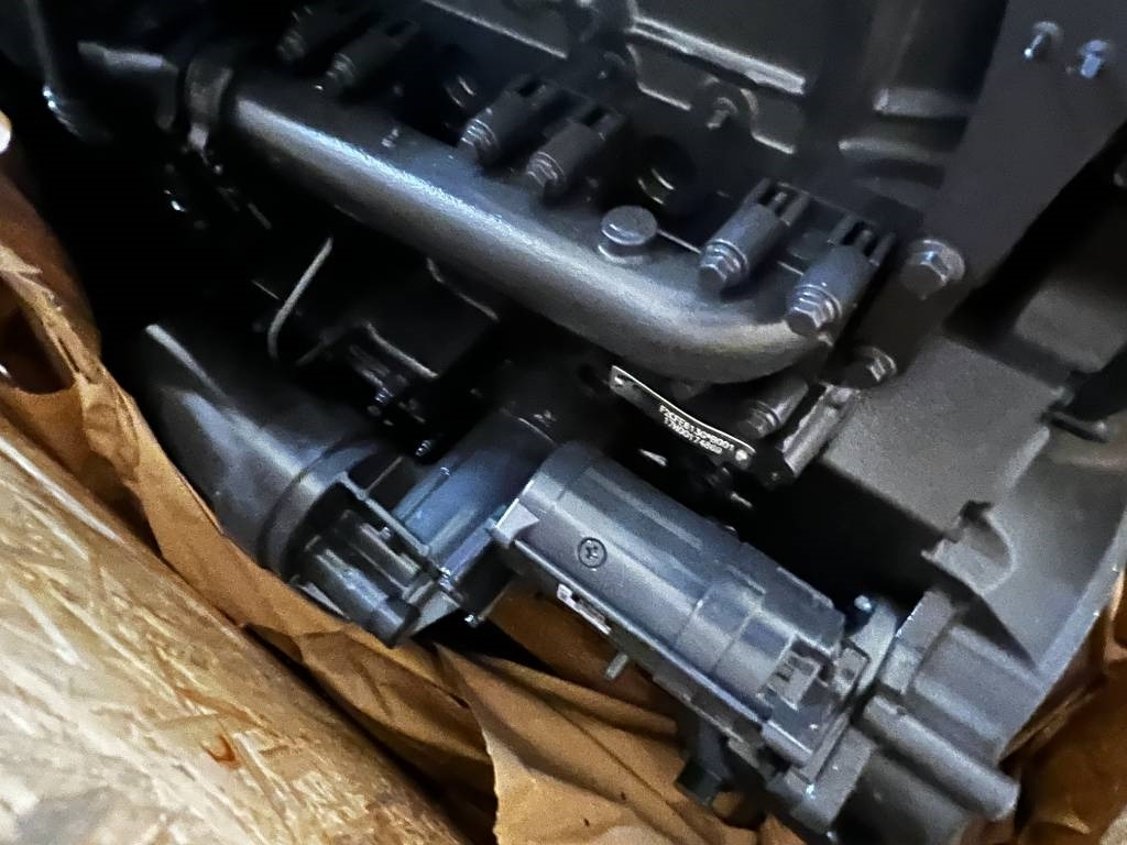 CNH Engine - CNH - F2CFE613G - Motor za Poljoprivredni strojevi: slika CNH Engine - CNH - F2CFE613G - Motor za Poljoprivredni strojevi CNH Engine - CNH - F2CFE613G - Motor za Poljoprivredni strojevi: slika CNH Engine - CNH - F2CFE613G - Motor za Poljoprivredni strojevi