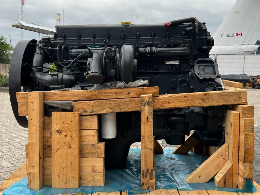 Novi Motor za Poljoprivredni strojevi CNH Engine - FPT Cursor 13 - F3BE9681C: slika Novi Motor za Poljoprivredni strojevi CNH Engine - FPT Cursor 13 - F3BE9681C