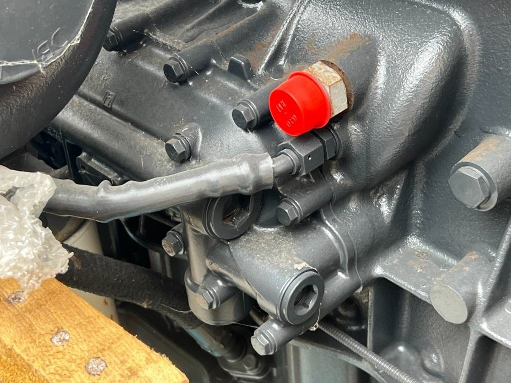 Novi Motor za Poljoprivredni strojevi CNH Engine - FPT Cursor 13 - F3BE9681C: slika Novi Motor za Poljoprivredni strojevi CNH Engine - FPT Cursor 13 - F3BE9681C