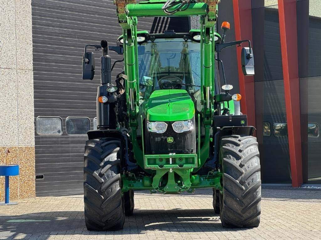 John Deere 6110M, 2021, Auto Power, 623R frontloader!! - Traktor: slika John Deere 6110M, 2021, Auto Power, 623R frontloader!! - Traktor John Deere 6110M, 2021, Auto Power, 623R frontloader!! - Traktor: slika John Deere 6110M, 2021, Auto Power, 623R frontloader!! - Traktor