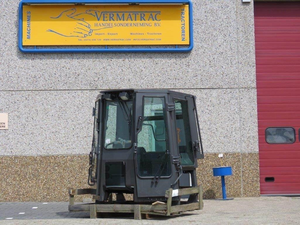 New Holland CE  - Kabina za Građevinski strojevi: slika New Holland CE  - Kabina za Građevinski strojevi New Holland CE  - Kabina za Građevinski strojevi: slika New Holland CE  - Kabina za Građevinski strojevi