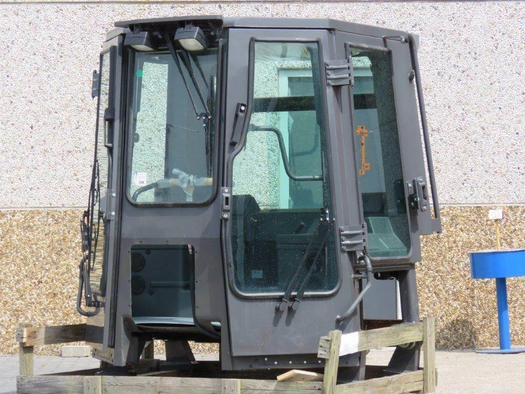 New Holland CE  - Kabina za Građevinski strojevi: slika New Holland CE  - Kabina za Građevinski strojevi New Holland CE  - Kabina za Građevinski strojevi: slika New Holland CE  - Kabina za Građevinski strojevi