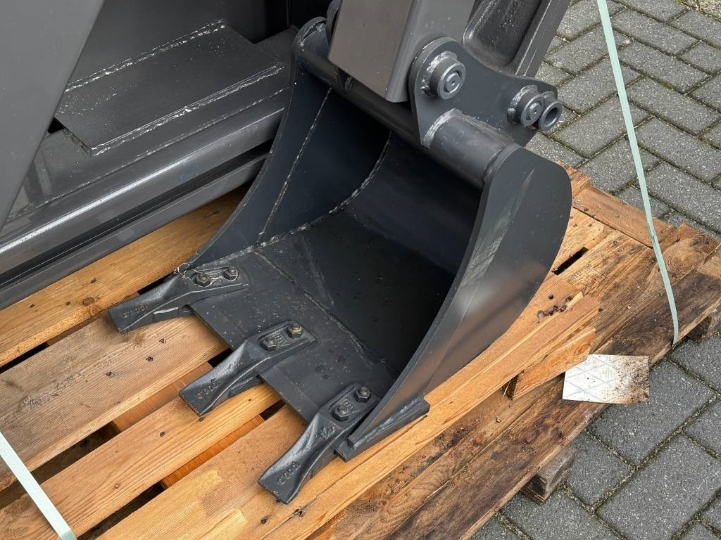 Skidsteer Skid steer loader – excavator arm – broo - Krak za Mini utovarivač: slika Skidsteer Skid steer loader – excavator arm – broo - Krak za Mini utovarivač Skidsteer Skid steer loader – excavator arm – broo - Krak za Mini utovarivač: slika Skidsteer Skid steer loader – excavator arm – broo - Krak za Mini utovarivač
