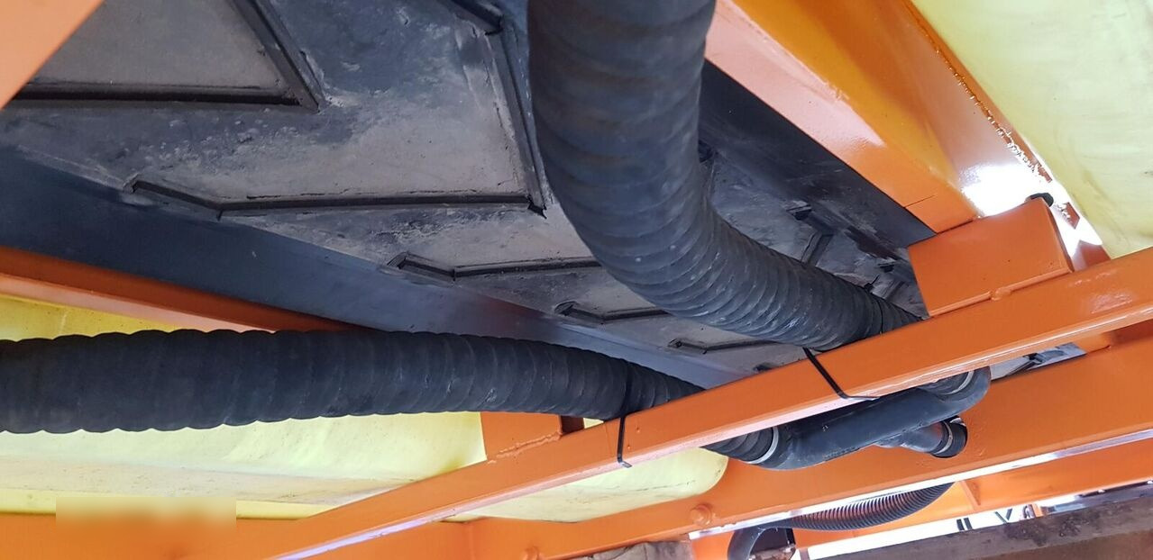 Schmidt KUPPER WEISSER 7m3 - Posipač pijeska/ Soli za Namjenska/ Posebna vozila: slika Schmidt KUPPER WEISSER 7m3 - Posipač pijeska/ Soli za Namjenska/ Posebna vozila Schmidt KUPPER WEISSER 7m3 - Posipač pijeska/ Soli za Namjenska/ Posebna vozila: slika Schmidt KUPPER WEISSER 7m3 - Posipač pijeska/ Soli za Namjenska/ Posebna vozila