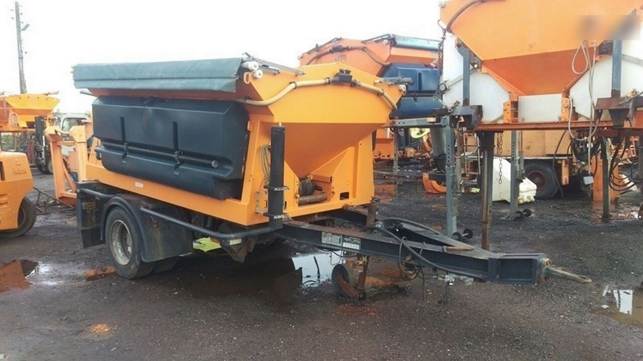 Schmidt Przyczepka 3,5m3 - Posipač pijeska/ Soli: slika Schmidt Przyczepka 3,5m3 - Posipač pijeska/ Soli Schmidt Przyczepka 3,5m3 - Posipač pijeska/ Soli: slika Schmidt Przyczepka 3,5m3 - Posipač pijeska/ Soli