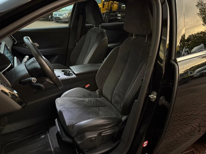 DS Ds 7 Crossback DS Performance Line NL Auto 360 Cam Xenon Led Groot Navi Leder/ Alcantara Cruise Lmv Veel Opties! - SUV: slika DS Ds 7 Crossback DS Performance Line NL Auto 360 Cam Xenon Led Groot Navi Leder/ Alcantara Cruise Lmv Veel Opties! - SUV DS Ds 7 Crossback DS Performance Line NL Auto 360 Cam Xenon Led Groot Navi Leder/ Alcantara Cruise Lmv Veel Opties! - SUV: slika DS Ds 7 Crossback DS Performance Line NL Auto 360 Cam Xenon Led Groot Navi Leder/ Alcantara Cruise Lmv Veel Opties! - SUV