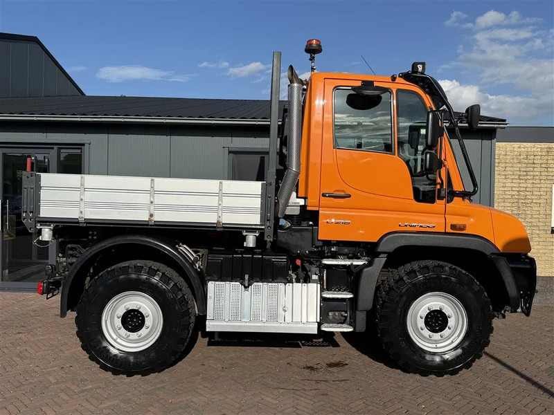 Mercedes-Benz Unimog U 218 Kipper 3 Seats 4WD AGRI Euro 6 - Kamion: slika Mercedes-Benz Unimog U 218 Kipper 3 Seats 4WD AGRI Euro 6 - Kamion Mercedes-Benz Unimog U 218 Kipper 3 Seats 4WD AGRI Euro 6 - Kamion: slika Mercedes-Benz Unimog U 218 Kipper 3 Seats 4WD AGRI Euro 6 - Kamion