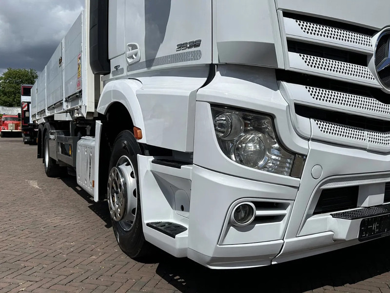 Mercedes-Benz Actros 2636 BDF OPEN LAADBAK CAMERA 380DKM - Kamion s otvorenim sandukom: slika Mercedes-Benz Actros 2636 BDF OPEN LAADBAK CAMERA 380DKM - Kamion s otvorenim sandukom Mercedes-Benz Actros 2636 BDF OPEN LAADBAK CAMERA 380DKM - Kamion s otvorenim sandukom: slika Mercedes-Benz Actros 2636 BDF OPEN LAADBAK CAMERA 380DKM - Kamion s otvorenim sandukom