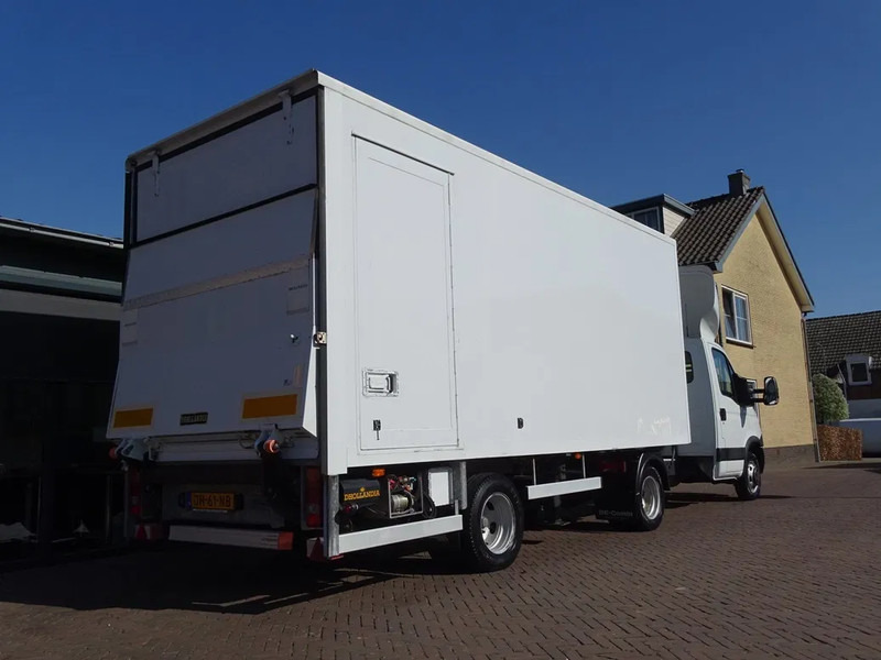Iveco Daily 35C17 BE PODIUM OPLEGGER 3800 KG LBW 1.5 ton - Tegljač: slika Iveco Daily 35C17 BE PODIUM OPLEGGER 3800 KG LBW 1.5 ton - Tegljač Iveco Daily 35C17 BE PODIUM OPLEGGER 3800 KG LBW 1.5 ton - Tegljač: slika Iveco Daily 35C17 BE PODIUM OPLEGGER 3800 KG LBW 1.5 ton - Tegljač