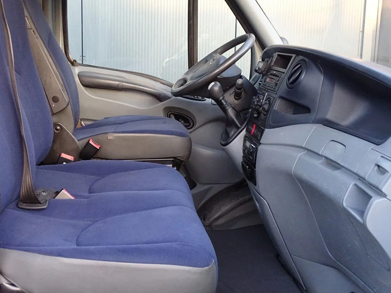 Iveco Daily 35C18 BE TREKKER 3 ZITS EURO 5 12 TON - Tegljač: slika Iveco Daily 35C18 BE TREKKER 3 ZITS EURO 5 12 TON - Tegljač Iveco Daily 35C18 BE TREKKER 3 ZITS EURO 5 12 TON - Tegljač: slika Iveco Daily 35C18 BE TREKKER 3 ZITS EURO 5 12 TON - Tegljač