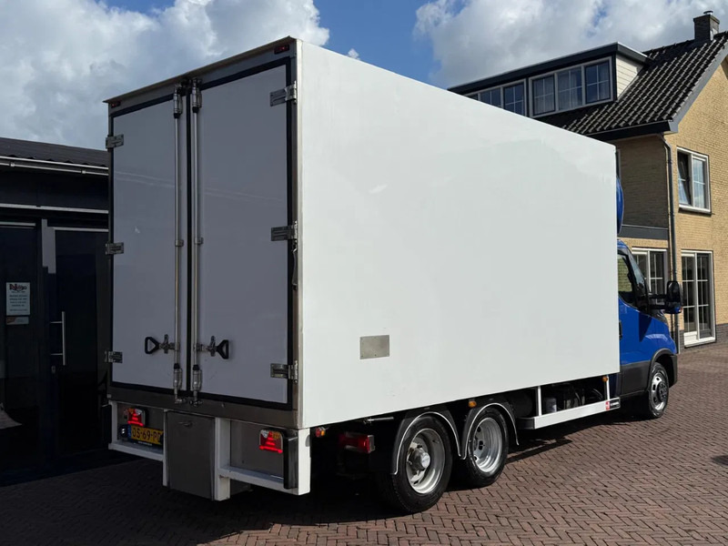 Iveco Daily 40C18 3.0 180PK Aut.Clixtar Koeler 2.6 ton Laadvm. BE License - Tegljač: slika Iveco Daily 40C18 3.0 180PK Aut.Clixtar Koeler 2.6 ton Laadvm. BE License - Tegljač Iveco Daily 40C18 3.0 180PK Aut.Clixtar Koeler 2.6 ton Laadvm. BE License - Tegljač: slika Iveco Daily 40C18 3.0 180PK Aut.Clixtar Koeler 2.6 ton Laadvm. BE License - Tegljač