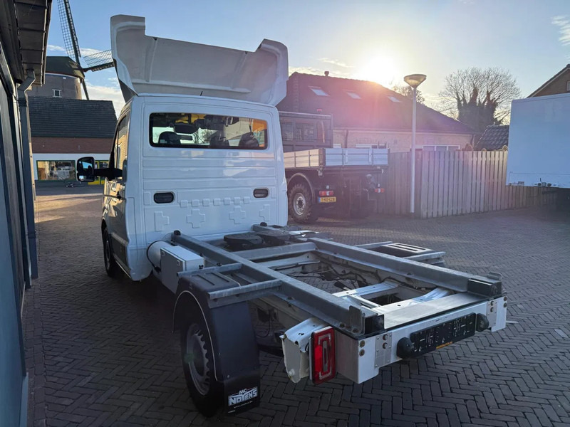 Volkswagen Crafter 2.0 TDI 180PK Be Trekker DSG Airco - Tegljač: slika Volkswagen Crafter 2.0 TDI 180PK Be Trekker DSG Airco - Tegljač Volkswagen Crafter 2.0 TDI 180PK Be Trekker DSG Airco - Tegljač: slika Volkswagen Crafter 2.0 TDI 180PK Be Trekker DSG Airco - Tegljač