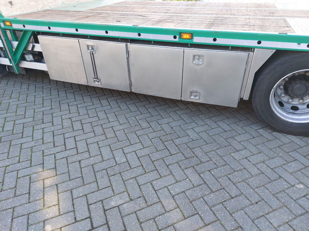 Volvo FH 500 6x2 Full Options 1e Owner Truck - Kamion s otvorenim sandukom: slika Volvo FH 500 6x2 Full Options 1e Owner Truck - Kamion s otvorenim sandukom Volvo FH 500 6x2 Full Options 1e Owner Truck - Kamion s otvorenim sandukom: slika Volvo FH 500 6x2 Full Options 1e Owner Truck - Kamion s otvorenim sandukom