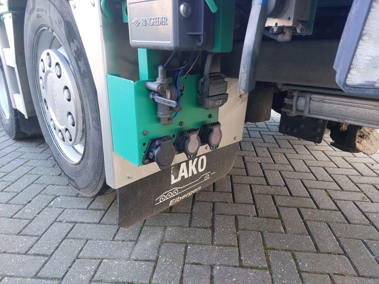 Volvo FH 500 6x2 Full Options 1e Owner Truck - Kamion s otvorenim sandukom: slika Volvo FH 500 6x2 Full Options 1e Owner Truck - Kamion s otvorenim sandukom Volvo FH 500 6x2 Full Options 1e Owner Truck - Kamion s otvorenim sandukom: slika Volvo FH 500 6x2 Full Options 1e Owner Truck - Kamion s otvorenim sandukom