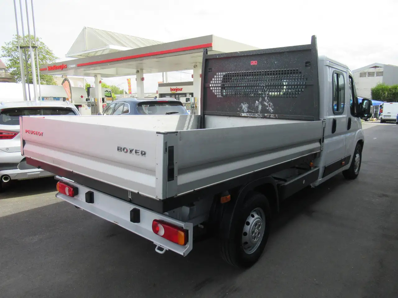 Peugeot Boxer DBLE CAB PICK_UP 165CV 19800€+TVA/BTW - Dostavno vozilo s ravnom platformom, Dostavno vozilo s dvostrukom kabinom: slika Peugeot Boxer DBLE CAB PICK_UP 165CV 19800€+TVA/BTW - Dostavno vozilo s ravnom platformom, Dostavno vozilo s dvostrukom kabinom Peugeot Boxer DBLE CAB PICK_UP 165CV 19800€+TVA/BTW - Dostavno vozilo s ravnom platformom, Dostavno vozilo s dvostrukom kabinom: slika Peugeot Boxer DBLE CAB PICK_UP 165CV 19800€+TVA/BTW - Dostavno vozilo s ravnom platformom, Dostavno vozilo s dvostrukom kabinom