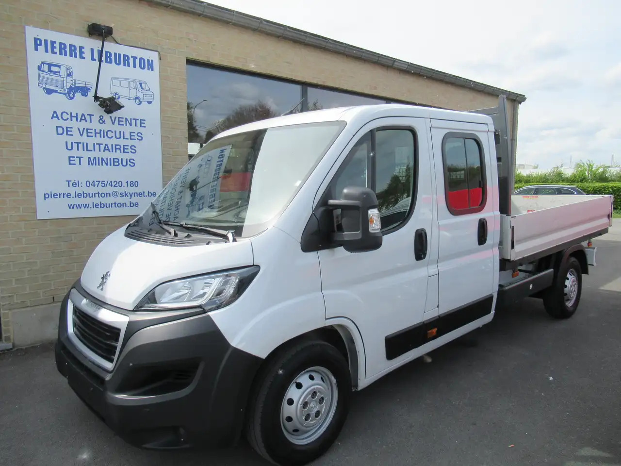 Peugeot Boxer DBLE CAB PICK_UP 165CV 19800€+TVA/BTW - Dostavno vozilo s ravnom platformom, Dostavno vozilo s dvostrukom kabinom: slika Peugeot Boxer DBLE CAB PICK_UP 165CV 19800€+TVA/BTW - Dostavno vozilo s ravnom platformom, Dostavno vozilo s dvostrukom kabinom Peugeot Boxer DBLE CAB PICK_UP 165CV 19800€+TVA/BTW - Dostavno vozilo s ravnom platformom, Dostavno vozilo s dvostrukom kabinom: slika Peugeot Boxer DBLE CAB PICK_UP 165CV 19800€+TVA/BTW - Dostavno vozilo s ravnom platformom, Dostavno vozilo s dvostrukom kabinom