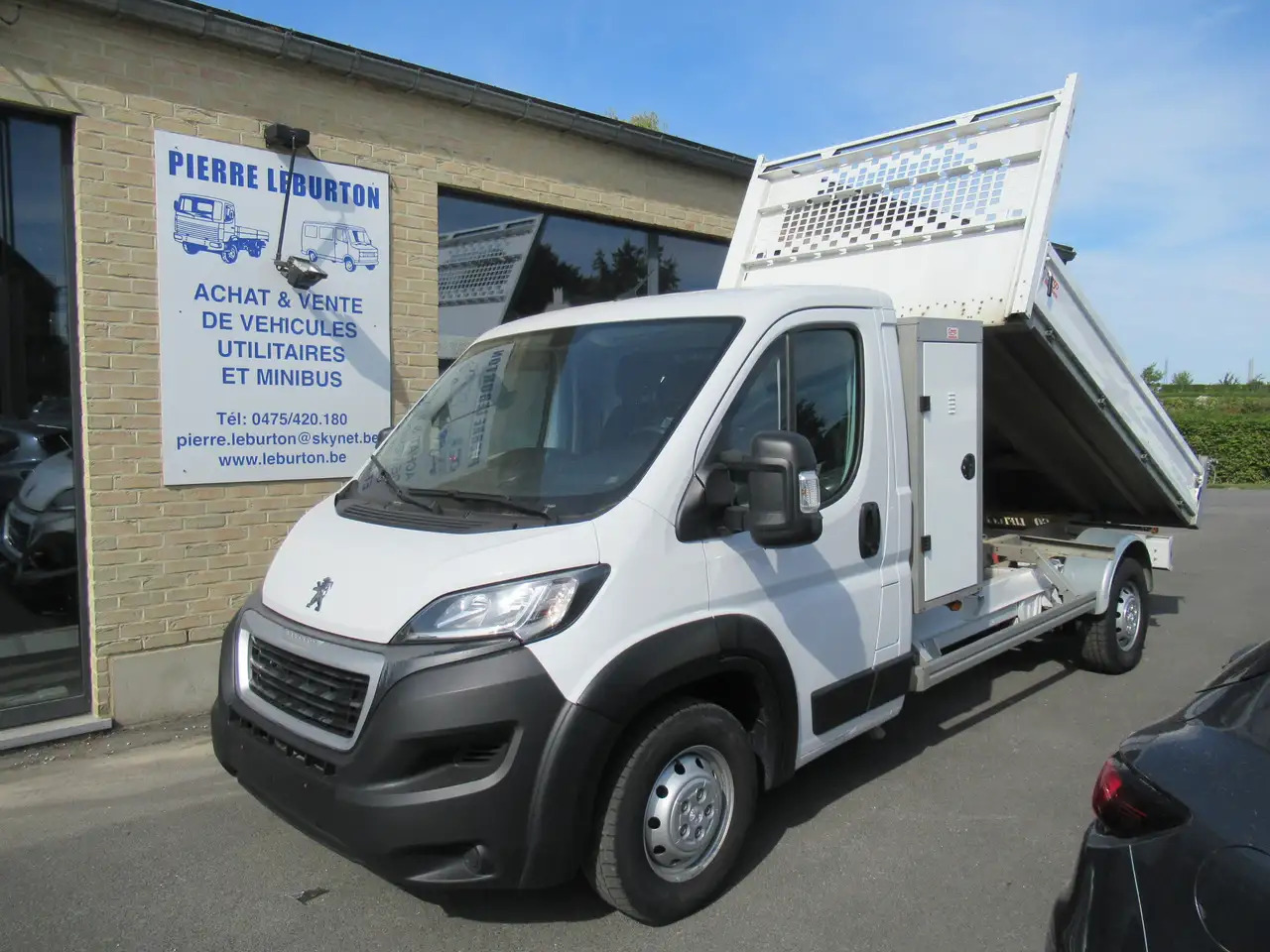Peugeot Boxer benne basculante 19800€+tva/btw - Mali kamion kiper: slika Peugeot Boxer benne basculante 19800€+tva/btw - Mali kamion kiper Peugeot Boxer benne basculante 19800€+tva/btw - Mali kamion kiper: slika Peugeot Boxer benne basculante 19800€+tva/btw - Mali kamion kiper