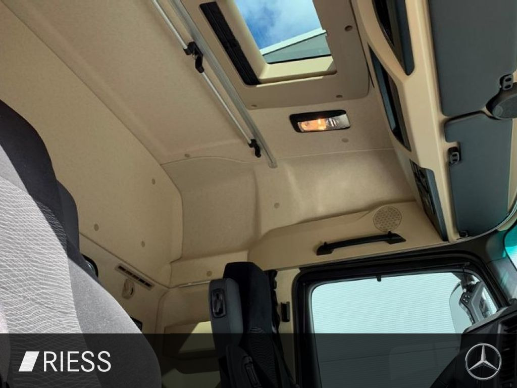 Novi Kamion Mercedes-Benz Arocs 2551 L Abrollkipper mit HAD, gelenkter lif: slika Novi Kamion Mercedes-Benz Arocs 2551 L Abrollkipper mit HAD, gelenkter lif Novi Kamion Mercedes-Benz Arocs 2551 L Abrollkipper mit HAD, gelenkter lif: slika Novi Kamion Mercedes-Benz Arocs 2551 L Abrollkipper mit HAD, gelenkter lif