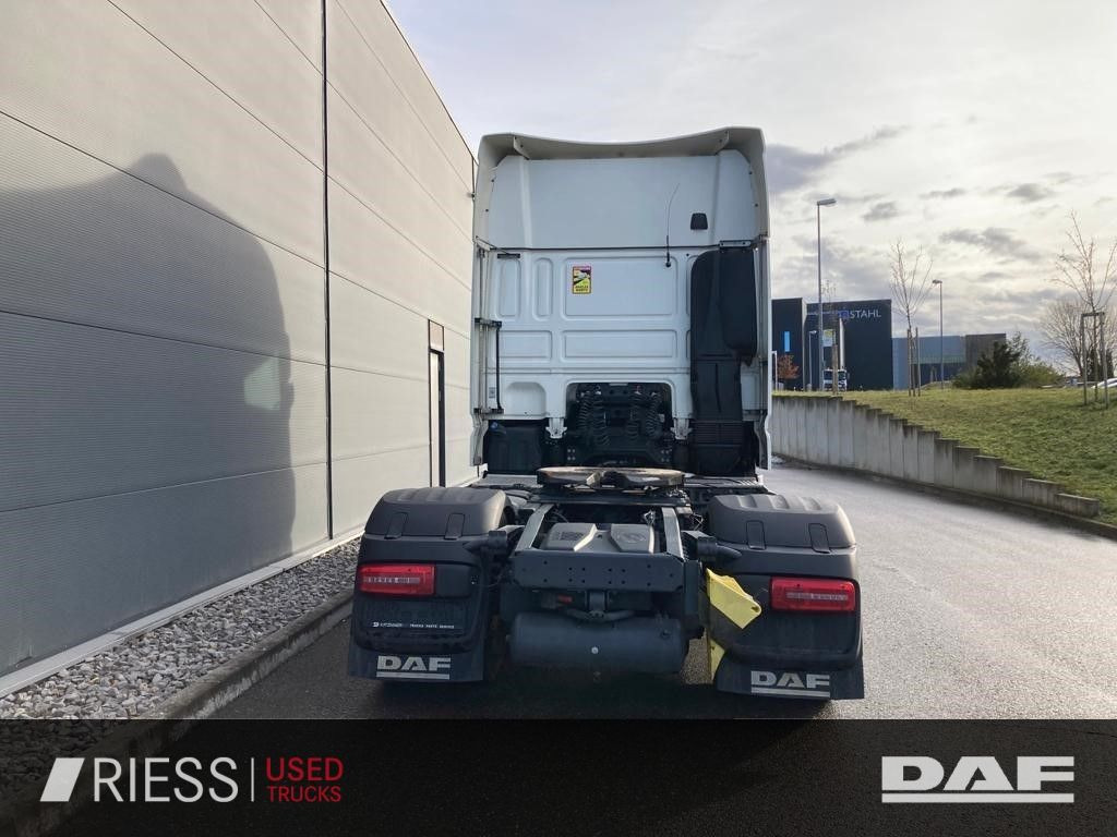 DAF XF 480 FT Super Space Cab Intarder / Nebenantrie - Tegljač: slika DAF XF 480 FT Super Space Cab Intarder / Nebenantrie - Tegljač DAF XF 480 FT Super Space Cab Intarder / Nebenantrie - Tegljač: slika DAF XF 480 FT Super Space Cab Intarder / Nebenantrie - Tegljač
