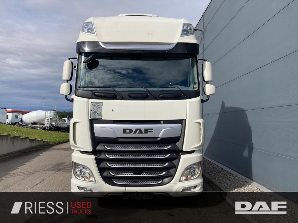 DAF XF 480 FT Super Space Cab Intarder Standklima 2 - Tegljač: slika DAF XF 480 FT Super Space Cab Intarder Standklima 2 - Tegljač DAF XF 480 FT Super Space Cab Intarder Standklima 2 - Tegljač: slika DAF XF 480 FT Super Space Cab Intarder Standklima 2 - Tegljač