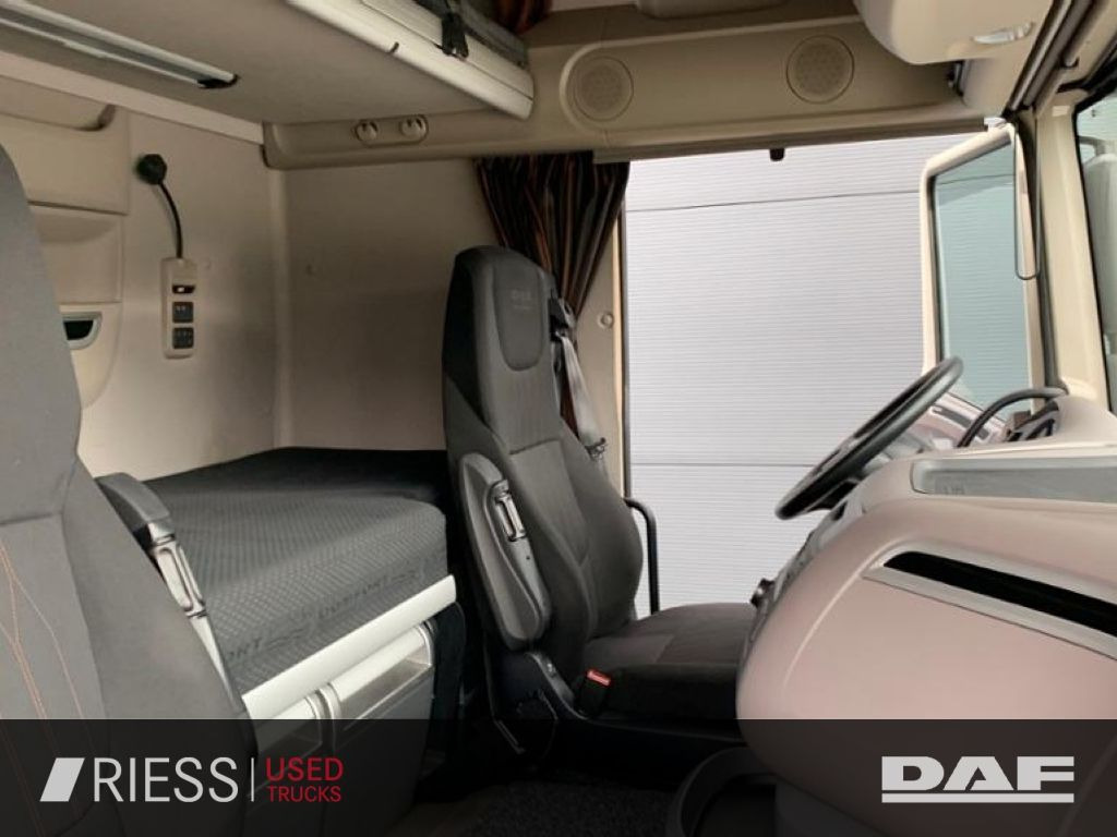 DAF XF 530 FT AUT LED LM SpurH SpurW - Tegljač: slika DAF XF 530 FT AUT LED LM SpurH SpurW - Tegljač DAF XF 530 FT AUT LED LM SpurH SpurW - Tegljač: slika DAF XF 530 FT AUT LED LM SpurH SpurW - Tegljač