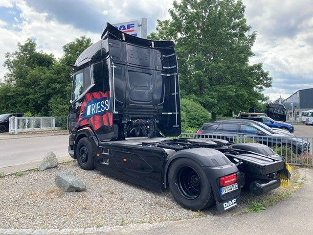 DAF XG 530 FT Vollluft Leder Kamera SpurH - Tegljač: slika DAF XG 530 FT Vollluft Leder Kamera SpurH - Tegljač DAF XG 530 FT Vollluft Leder Kamera SpurH - Tegljač: slika DAF XG 530 FT Vollluft Leder Kamera SpurH - Tegljač
