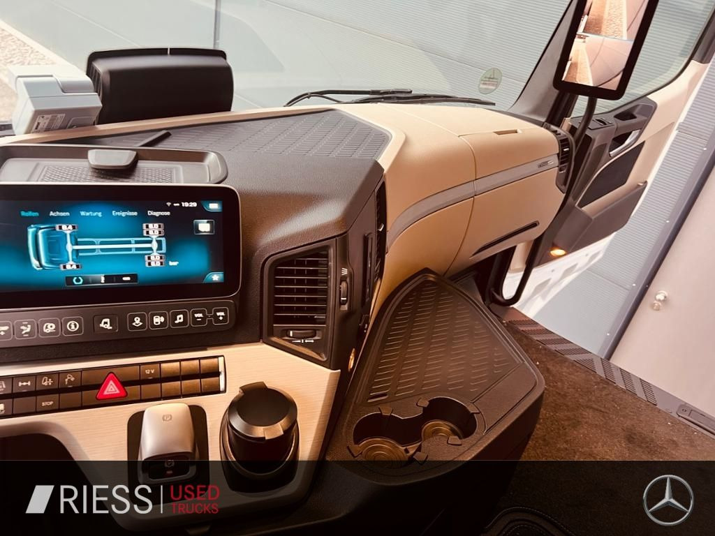 Tegljač Mercedes-Benz 1851 LS GigaSpace Vollluft BiXenon KlimaA Navi: slika Tegljač Mercedes-Benz 1851 LS GigaSpace Vollluft BiXenon KlimaA Navi