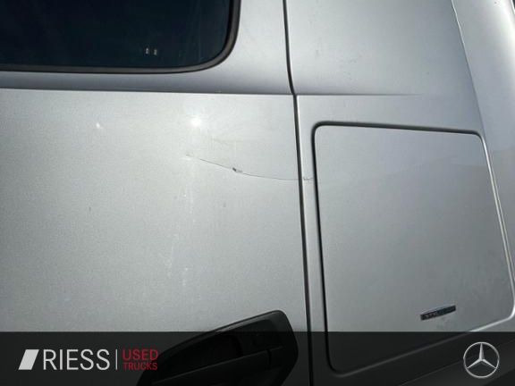 Mercedes-Benz Actros 1848 LSNRL LM - Tegljač: slika Mercedes-Benz Actros 1848 LSNRL LM - Tegljač Mercedes-Benz Actros 1848 LSNRL LM - Tegljač: slika Mercedes-Benz Actros 1848 LSNRL LM - Tegljač