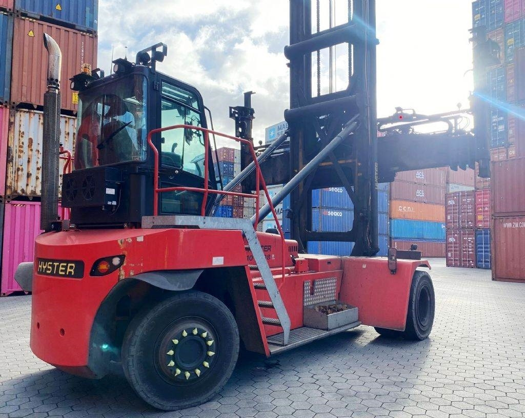 Hyster H10XM-ECD8 - Stroj za rukovanje kontejnerima: slika Hyster H10XM-ECD8 - Stroj za rukovanje kontejnerima Hyster H10XM-ECD8 - Stroj za rukovanje kontejnerima: slika Hyster H10XM-ECD8 - Stroj za rukovanje kontejnerima