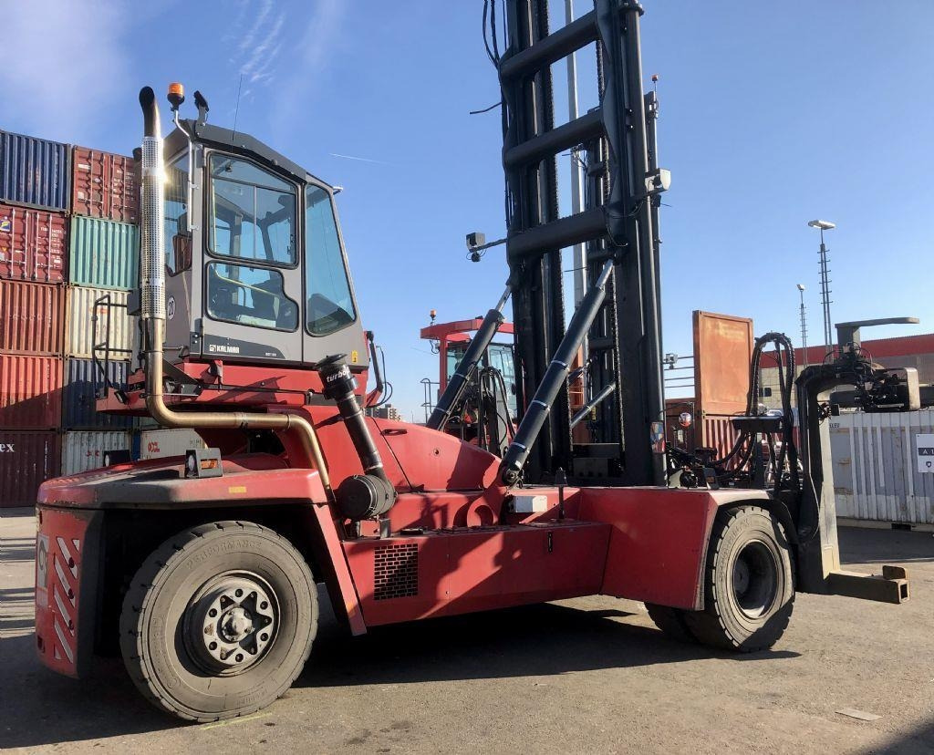 Kalmar DCF100-45E7 - Stroj za rukovanje kontejnerima: slika Kalmar DCF100-45E7 - Stroj za rukovanje kontejnerima Kalmar DCF100-45E7 - Stroj za rukovanje kontejnerima: slika Kalmar DCF100-45E7 - Stroj za rukovanje kontejnerima