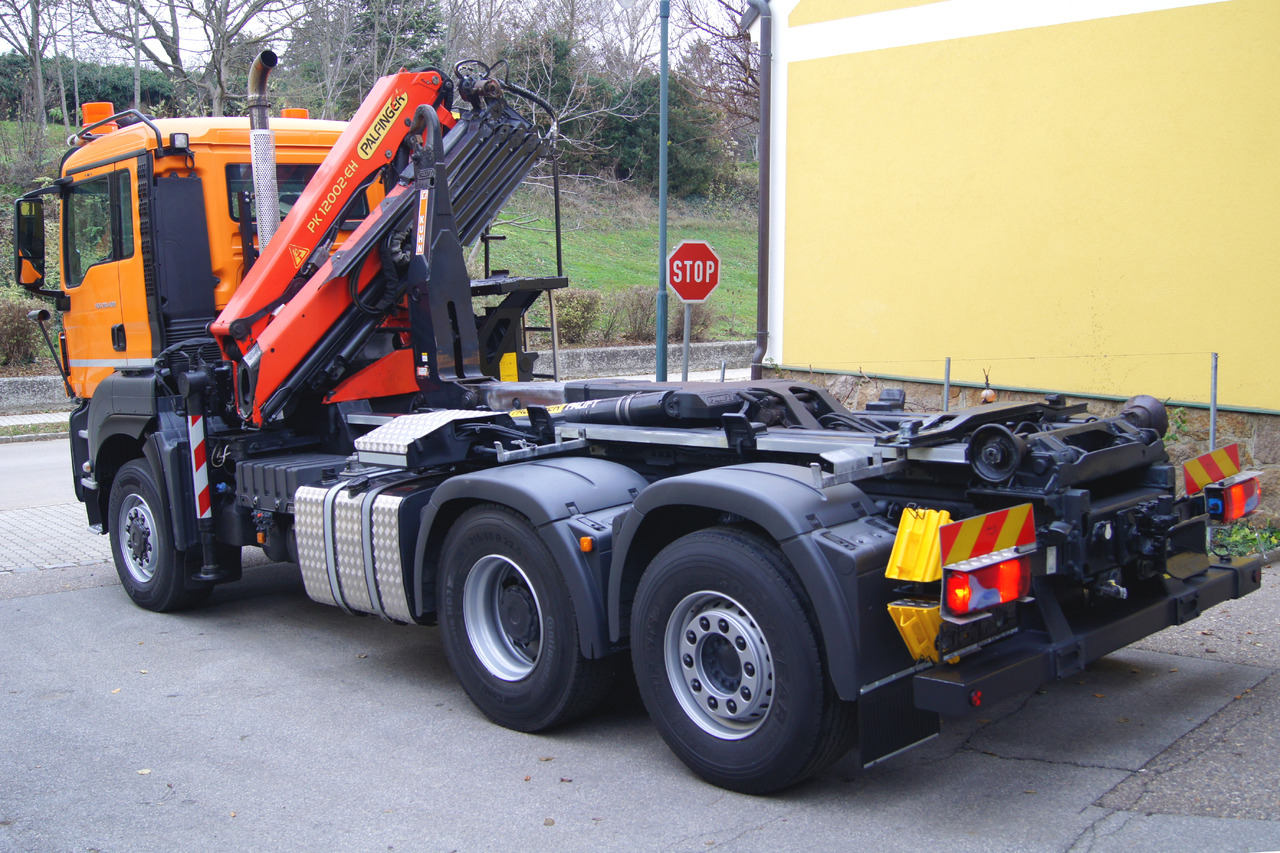 MAN TGS 28.400 BL 6x4-4/PK 12002 D/PALIFT/Winterdienst/Streuer/Pflug - Kiper, Kamion s kranom: slika MAN TGS 28.400 BL 6x4-4/PK 12002 D/PALIFT/Winterdienst/Streuer/Pflug - Kiper, Kamion s kranom MAN TGS 28.400 BL 6x4-4/PK 12002 D/PALIFT/Winterdienst/Streuer/Pflug - Kiper, Kamion s kranom: slika MAN TGS 28.400 BL 6x4-4/PK 12002 D/PALIFT/Winterdienst/Streuer/Pflug - Kiper, Kamion s kranom