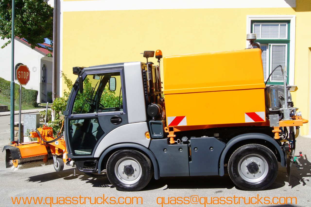 MULTICAR TREMO X56 Carrier CS/4x4/Euro 5/Besen/Wasserfass - Cestovna čistilica: slika MULTICAR TREMO X56 Carrier CS/4x4/Euro 5/Besen/Wasserfass - Cestovna čistilica MULTICAR TREMO X56 Carrier CS/4x4/Euro 5/Besen/Wasserfass - Cestovna čistilica: slika MULTICAR TREMO X56 Carrier CS/4x4/Euro 5/Besen/Wasserfass - Cestovna čistilica