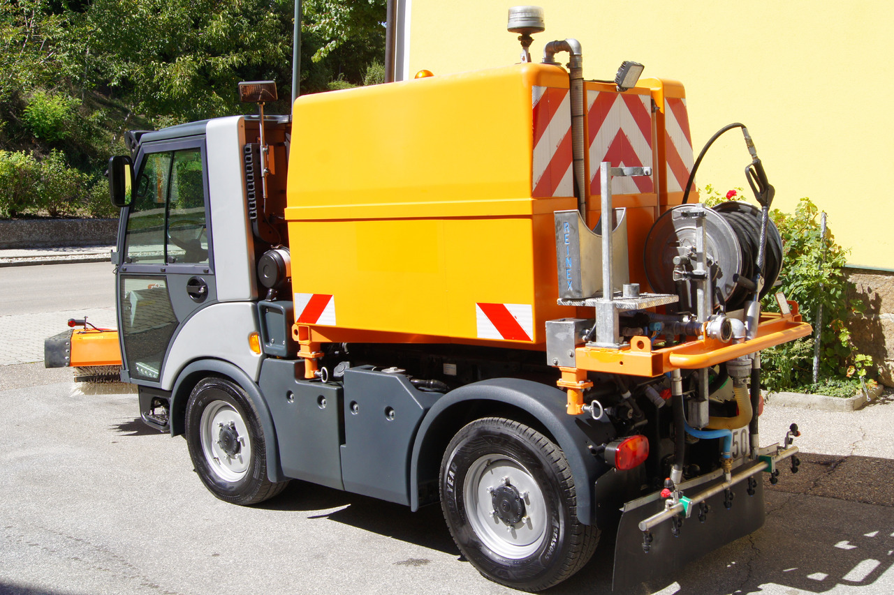 MULTICAR TREMO X56 Carrier CS/4x4/Euro 5/Besen/Wasserfass - Cestovna čistilica: slika MULTICAR TREMO X56 Carrier CS/4x4/Euro 5/Besen/Wasserfass - Cestovna čistilica MULTICAR TREMO X56 Carrier CS/4x4/Euro 5/Besen/Wasserfass - Cestovna čistilica: slika MULTICAR TREMO X56 Carrier CS/4x4/Euro 5/Besen/Wasserfass - Cestovna čistilica