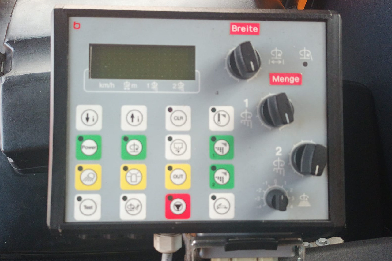 SPRINGER AS 280/Unimog U400 U500/4m³ Feuchtsalzstreuer/Salzstreuer/Streuer - Posipač pijeska/ Soli: slika SPRINGER AS 280/Unimog U400 U500/4m³ Feuchtsalzstreuer/Salzstreuer/Streuer - Posipač pijeska/ Soli SPRINGER AS 280/Unimog U400 U500/4m³ Feuchtsalzstreuer/Salzstreuer/Streuer - Posipač pijeska/ Soli: slika SPRINGER AS 280/Unimog U400 U500/4m³ Feuchtsalzstreuer/Salzstreuer/Streuer - Posipač pijeska/ Soli