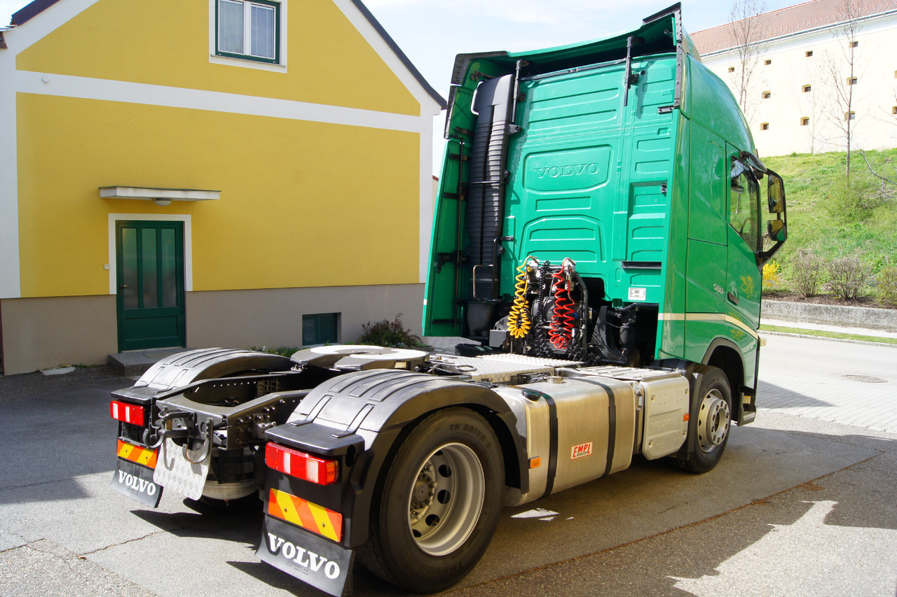 Volvo FH 500/Hydraulik/Retarder/Spoiler/422tkm/TÜV/E6 - Tegljač: slika Volvo FH 500/Hydraulik/Retarder/Spoiler/422tkm/TÜV/E6 - Tegljač Volvo FH 500/Hydraulik/Retarder/Spoiler/422tkm/TÜV/E6 - Tegljač: slika Volvo FH 500/Hydraulik/Retarder/Spoiler/422tkm/TÜV/E6 - Tegljač