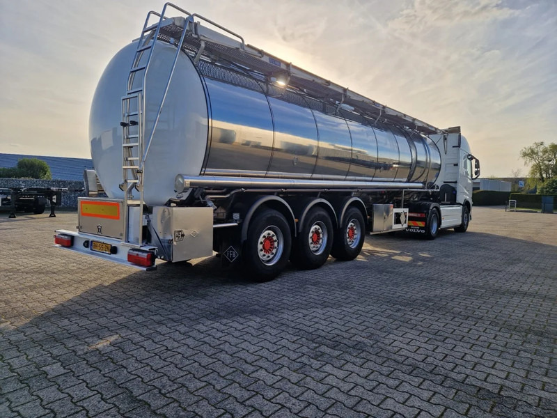 Feldbinder 38000 liter 3 kamer tankoplegger met CIP Leiding - Poluprikolica cisterna: slika Feldbinder 38000 liter 3 kamer tankoplegger met CIP Leiding - Poluprikolica cisterna Feldbinder 38000 liter 3 kamer tankoplegger met CIP Leiding - Poluprikolica cisterna: slika Feldbinder 38000 liter 3 kamer tankoplegger met CIP Leiding - Poluprikolica cisterna