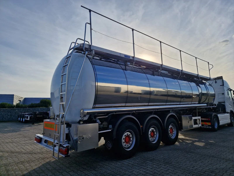 Feldbinder 38000 liter 3 kamer tankoplegger met CIP Leiding - Poluprikolica cisterna: slika Feldbinder 38000 liter 3 kamer tankoplegger met CIP Leiding - Poluprikolica cisterna Feldbinder 38000 liter 3 kamer tankoplegger met CIP Leiding - Poluprikolica cisterna: slika Feldbinder 38000 liter 3 kamer tankoplegger met CIP Leiding - Poluprikolica cisterna