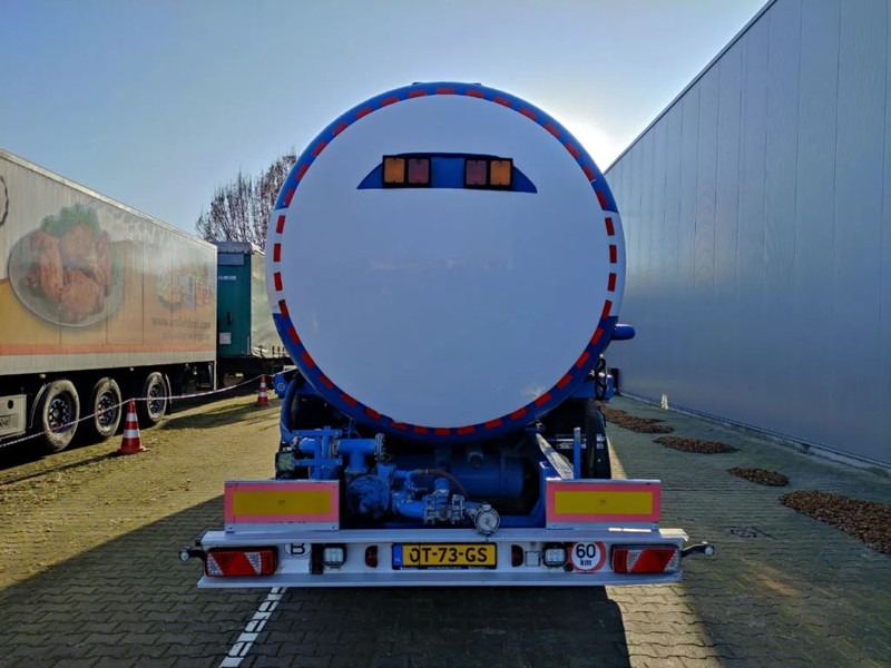 LAG 32000 liter tankoplegger met pomp ADR/VLG - Poluprikolica cisterna: slika LAG 32000 liter tankoplegger met pomp ADR/VLG - Poluprikolica cisterna LAG 32000 liter tankoplegger met pomp ADR/VLG - Poluprikolica cisterna: slika LAG 32000 liter tankoplegger met pomp ADR/VLG - Poluprikolica cisterna
