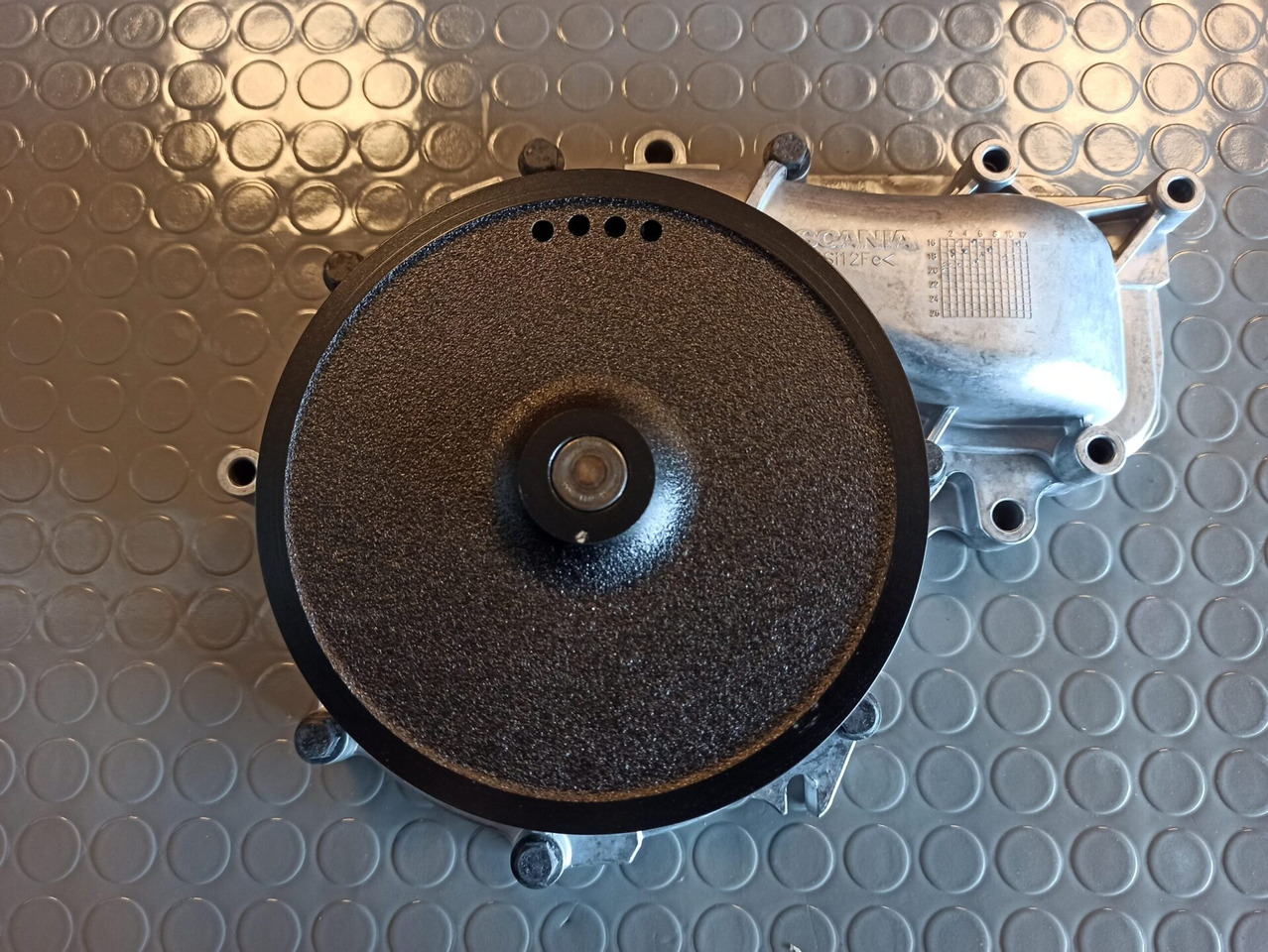 SCANIA COOLANT PUMP - 571224 - Vodena pumpa za Kamion: slika SCANIA COOLANT PUMP - 571224 - Vodena pumpa za Kamion SCANIA COOLANT PUMP - 571224 - Vodena pumpa za Kamion: slika SCANIA COOLANT PUMP - 571224 - Vodena pumpa za Kamion