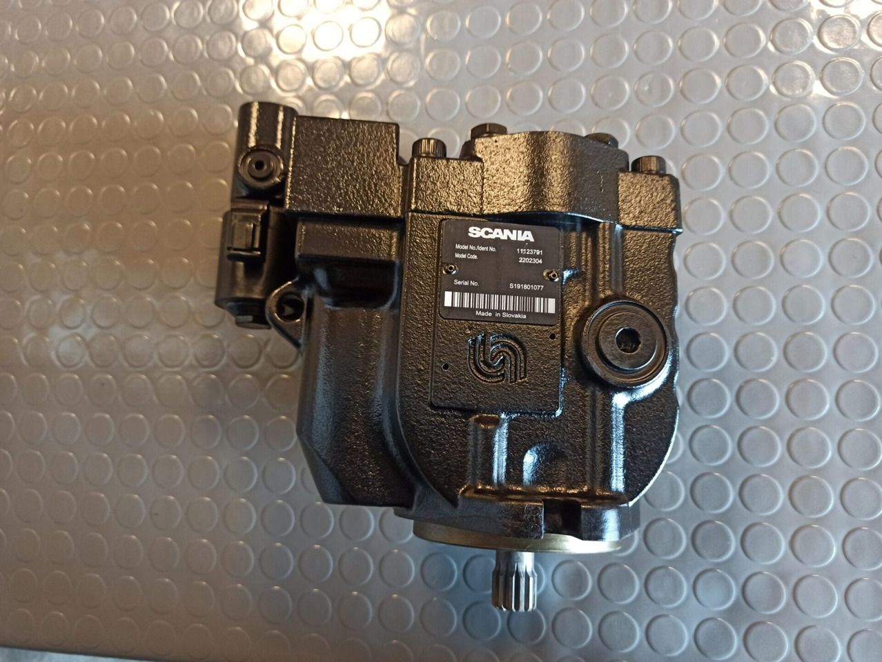 Novi Hidraulična pumpa za Kamion SCANIA HYDRAULIC PUMP - 2202304: slika Novi Hidraulična pumpa za Kamion SCANIA HYDRAULIC PUMP - 2202304