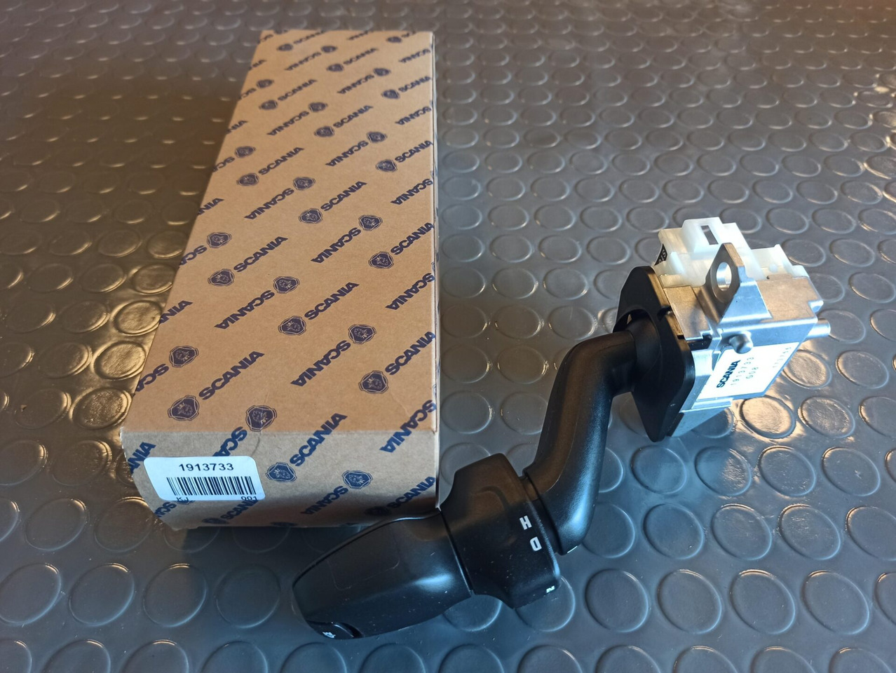 SCANIA OPTICRUISE LEVER 1913733 - Električni sustav za Kamion: slika SCANIA OPTICRUISE LEVER 1913733 - Električni sustav za Kamion SCANIA OPTICRUISE LEVER 1913733 - Električni sustav za Kamion: slika SCANIA OPTICRUISE LEVER 1913733 - Električni sustav za Kamion