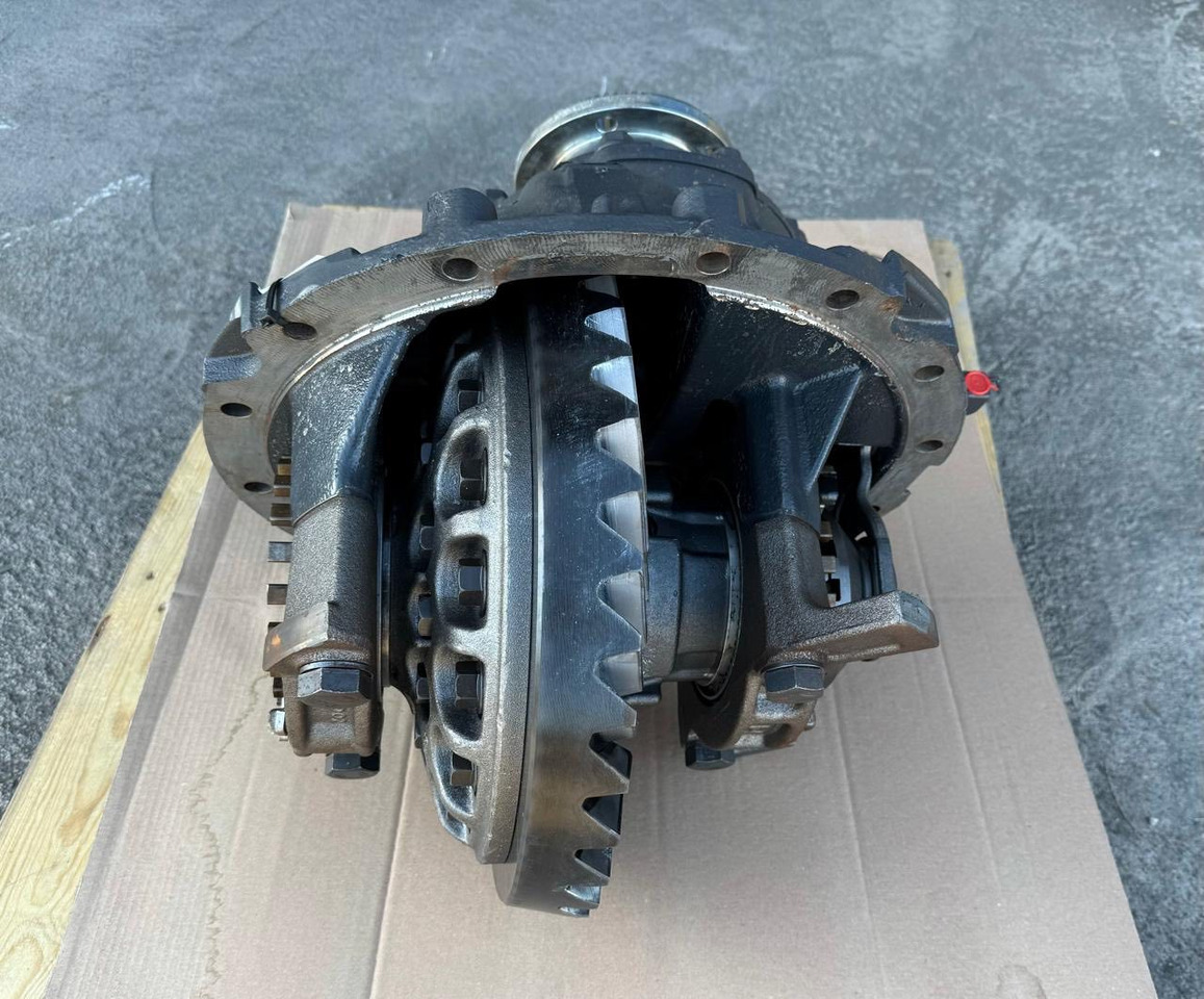 VOLVO Differential Groups 20701332 / 20487379 - Osovina i dijelovi za Kamion: slika VOLVO Differential Groups 20701332 / 20487379 - Osovina i dijelovi za Kamion VOLVO Differential Groups 20701332 / 20487379 - Osovina i dijelovi za Kamion: slika VOLVO Differential Groups 20701332 / 20487379 - Osovina i dijelovi za Kamion