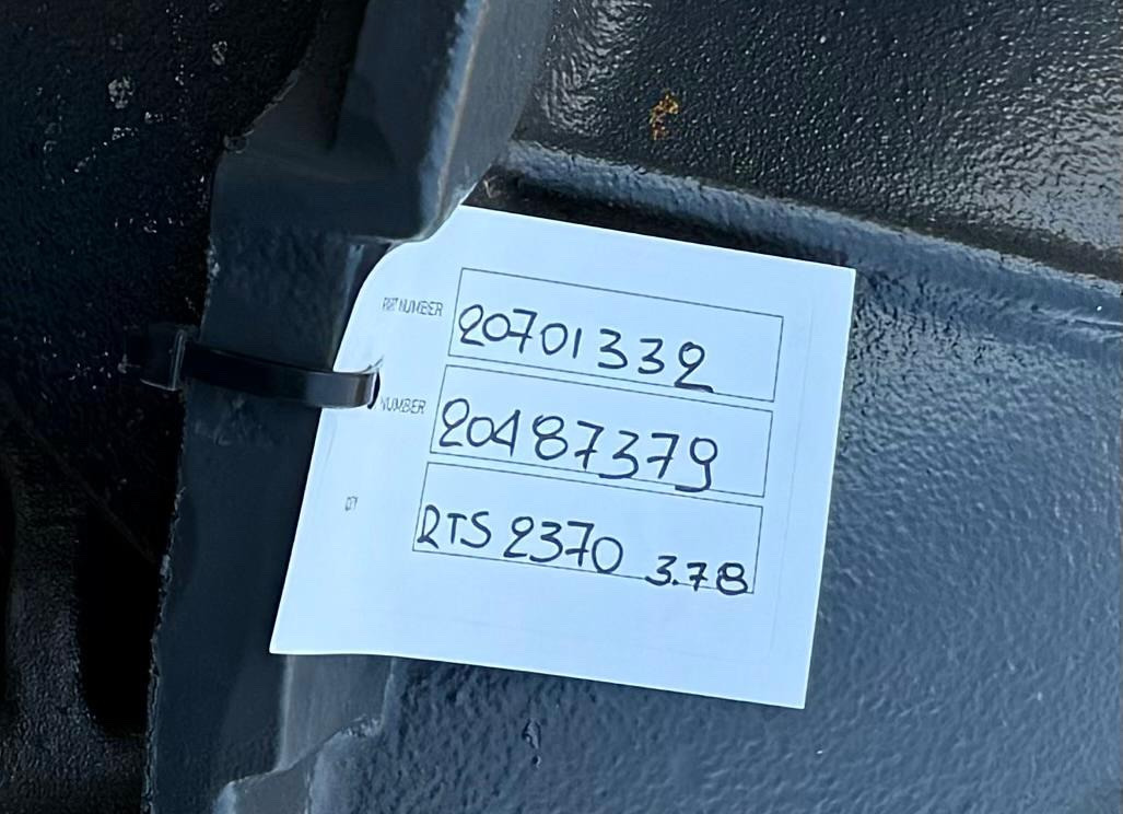 VOLVO Differential Groups 20701332 / 20487379 - Osovina i dijelovi za Kamion: slika VOLVO Differential Groups 20701332 / 20487379 - Osovina i dijelovi za Kamion VOLVO Differential Groups 20701332 / 20487379 - Osovina i dijelovi za Kamion: slika VOLVO Differential Groups 20701332 / 20487379 - Osovina i dijelovi za Kamion