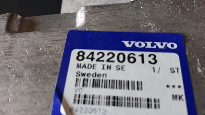 VOLVO FOOT PLATE 84220613 - Prag za Kamion: slika VOLVO FOOT PLATE 84220613 - Prag za Kamion VOLVO FOOT PLATE 84220613 - Prag za Kamion: slika VOLVO FOOT PLATE 84220613 - Prag za Kamion