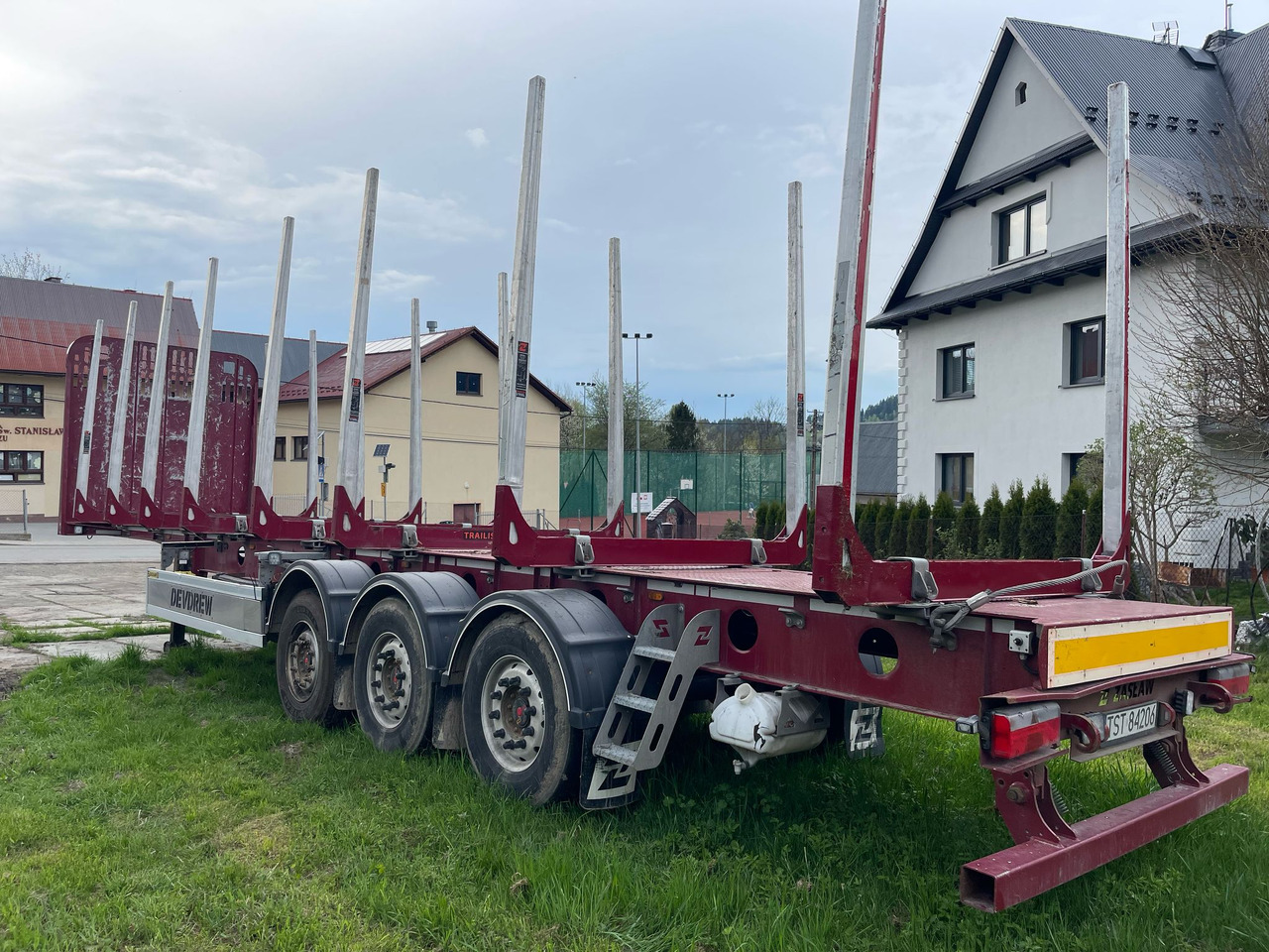 ZASŁAW D651A - Šumarska poluprikolica: slika ZASŁAW D651A - Šumarska poluprikolica ZASŁAW D651A - Šumarska poluprikolica: slika ZASŁAW D651A - Šumarska poluprikolica