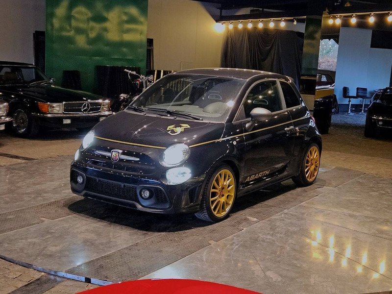 Abarth 595 Scorpioneoro - Limuzina: slika Abarth 595 Scorpioneoro - Limuzina Abarth 595 Scorpioneoro - Limuzina: slika Abarth 595 Scorpioneoro - Limuzina