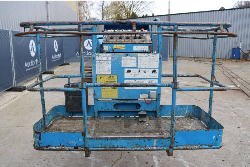 Teleskopski krak Aichi SR18/21: slika Teleskopski krak Aichi SR18/21 Teleskopski krak Aichi SR18/21: slika Teleskopski krak Aichi SR18/21