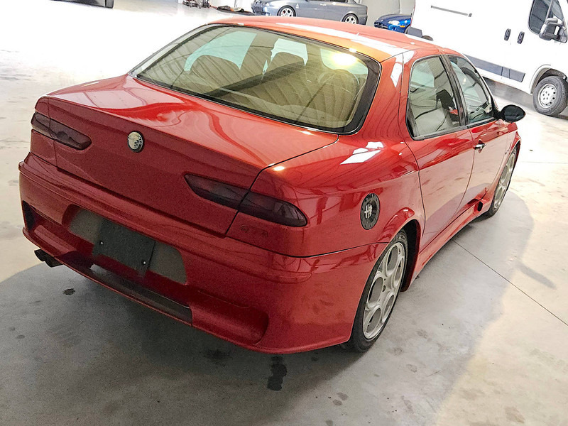 Alfa Romeo 156 GTA - Limuzina: slika Alfa Romeo 156 GTA - Limuzina Alfa Romeo 156 GTA - Limuzina: slika Alfa Romeo 156 GTA - Limuzina