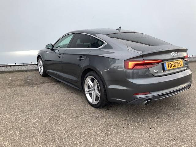 Audi A5 Sportback G-Tron S Line Edition - Limuzina: slika Audi A5 Sportback G-Tron S Line Edition - Limuzina Audi A5 Sportback G-Tron S Line Edition - Limuzina: slika Audi A5 Sportback G-Tron S Line Edition - Limuzina